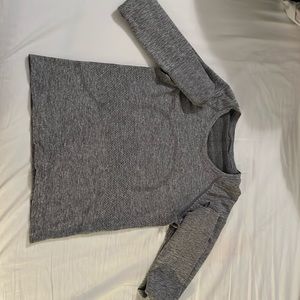 lulu lemon long sleeves widely tech